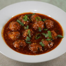 Chicken Meatball in Garlic Sauce